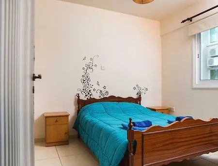 Apartment Makezi *
